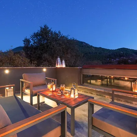 Sleeps 4 With Pool Air Con And Wifi Willa *